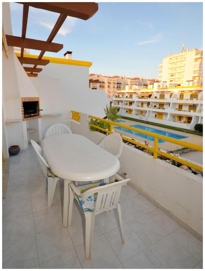Apartamentos Capitolina Quarteira Luaran gambar