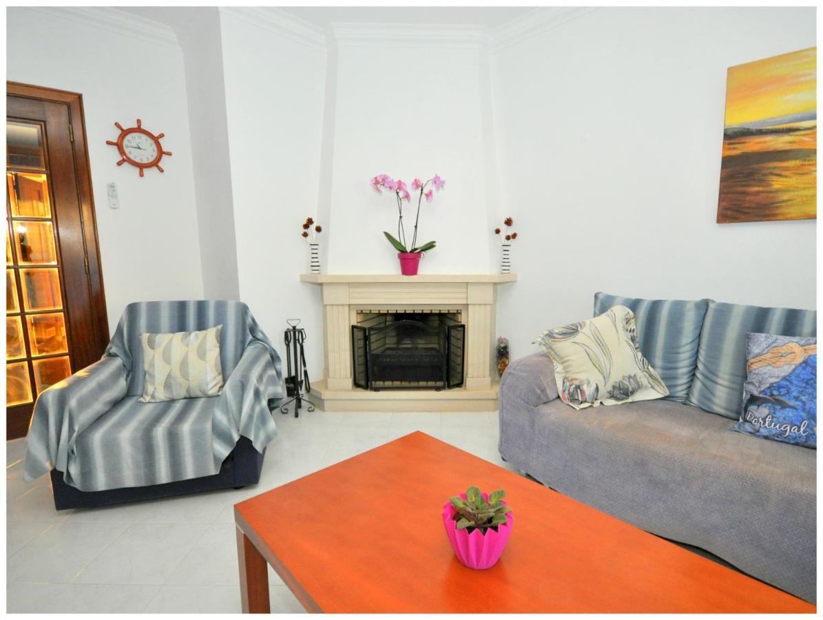Apartamentos Capitolina Quarteira Luaran gambar