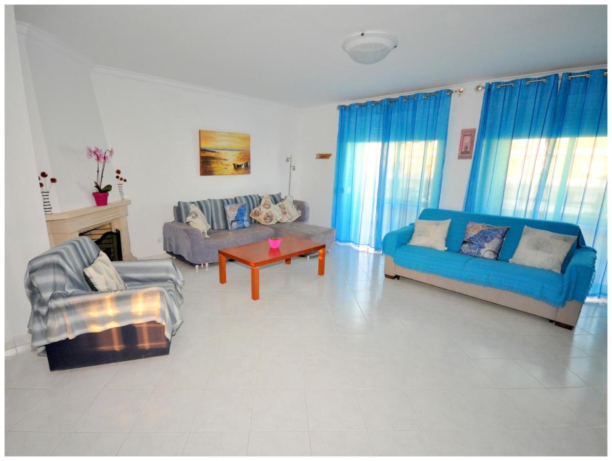 Apartamentos Capitolina Quarteira Luaran gambar