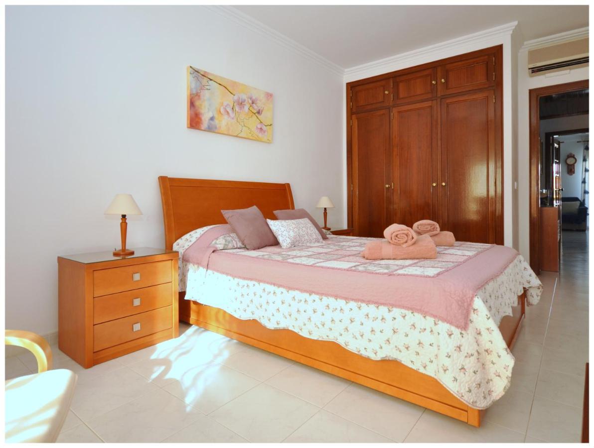 Apartamentos Capitolina Quarteira Luaran gambar