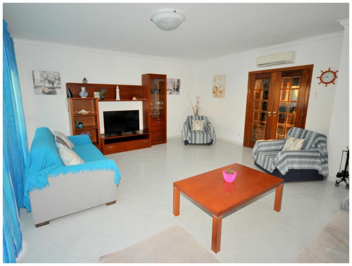 Apartamentos Capitolina Quarteira Luaran gambar
