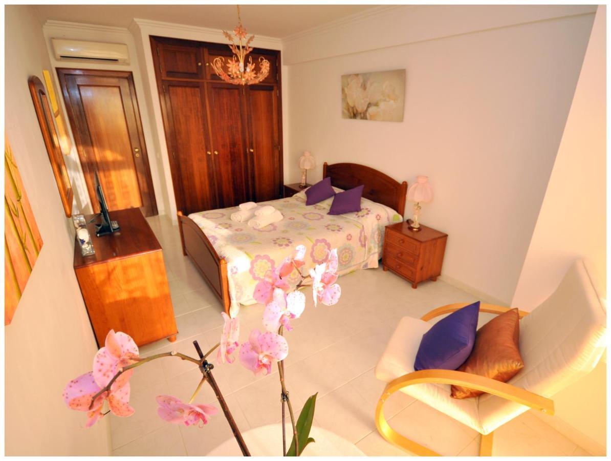 Apartamentos Capitolina Quarteira Luaran gambar