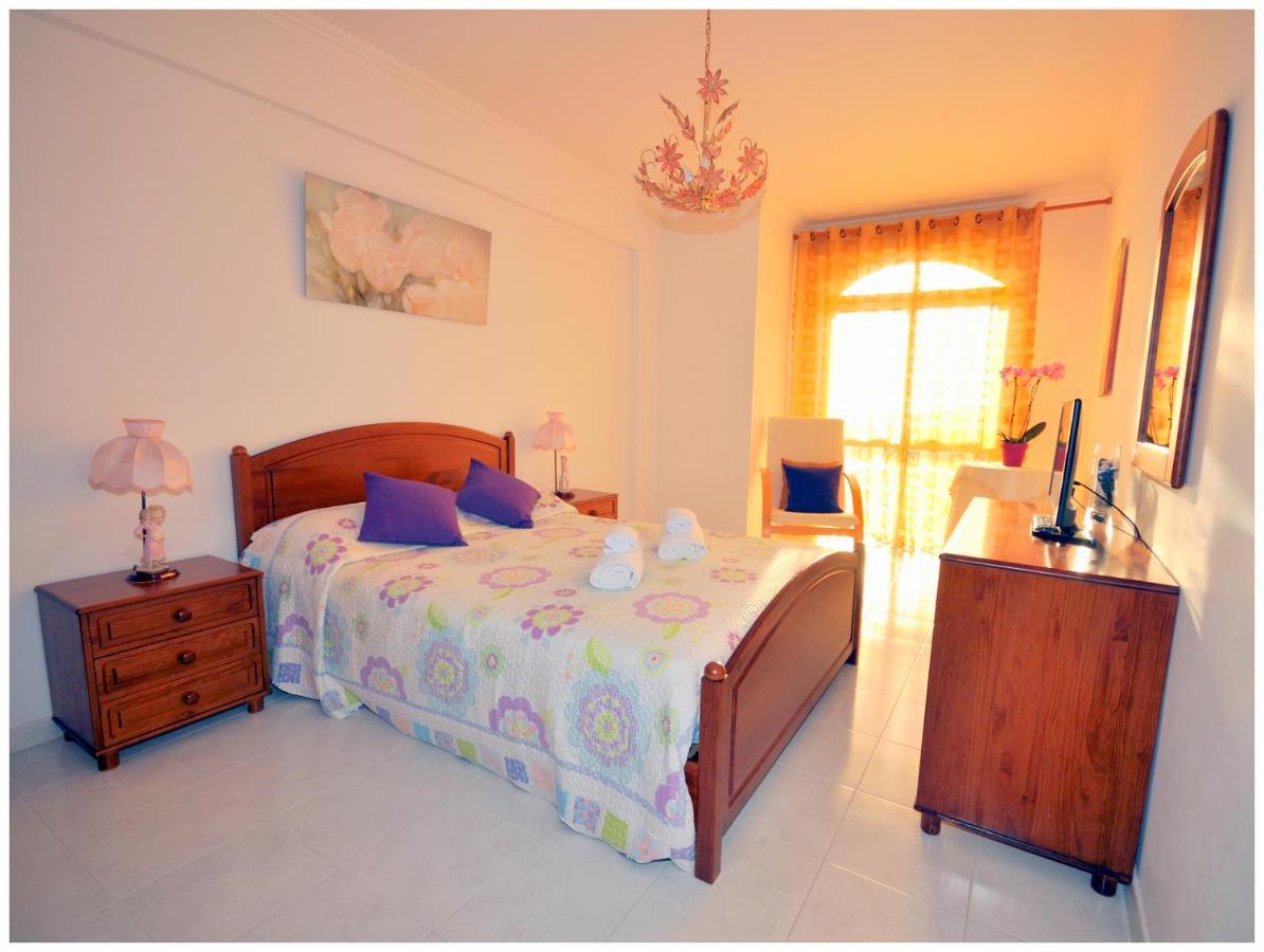 Apartamentos Capitolina Quarteira Luaran gambar