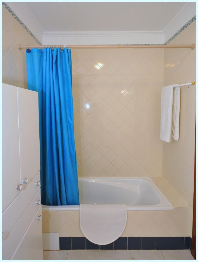 Apartamentos Capitolina Quarteira Luaran gambar