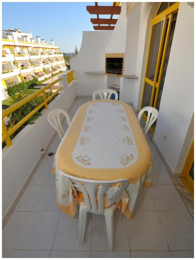 Apartamentos Capitolina Quarteira Luaran gambar